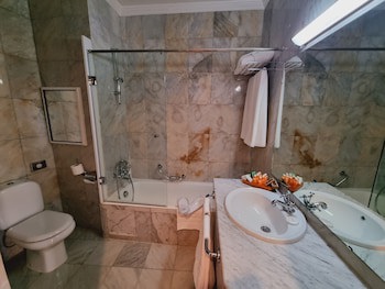 Grand Hotel Villa De France