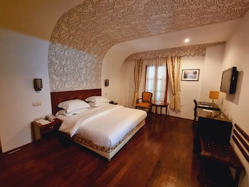 Grand Hotel Villa De France