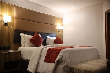 Bolton White Hotel
