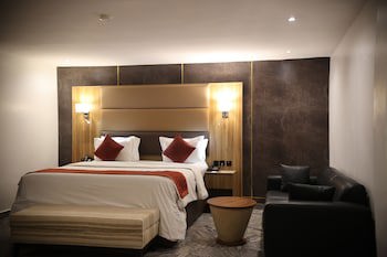 Bolton White Hotel
