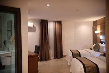 Bolton White Hotel