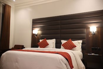 Bolton White Hotel