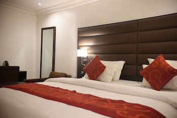 Bolton White Hotel