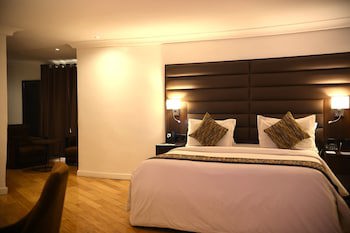 Bolton White Hotel