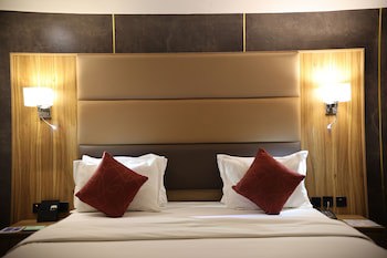 Bolton White Hotel