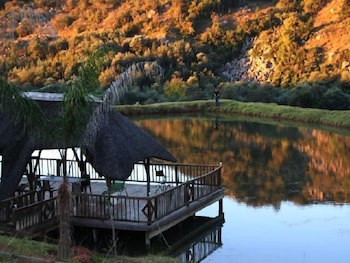 Emahlathini Guest & Monkey Farm