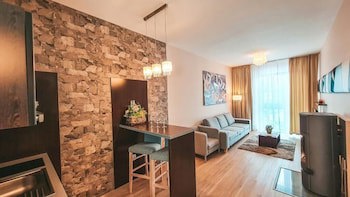 Hotel Crocus