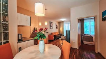 Hotel Crocus