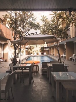 Devata Suite & Residence