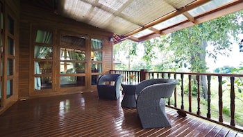 Nan Seasons Boutique Resort