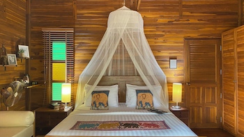 Nan Seasons Boutique Resort