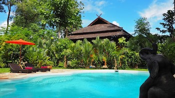 Nan Seasons Boutique Resort
