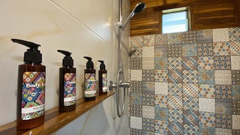 Nan Seasons Boutique Resort