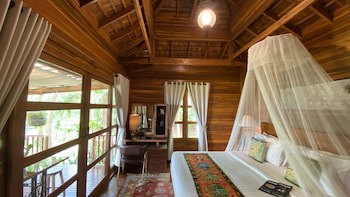 Nan Seasons Boutique Resort
