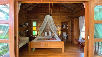 Nan Seasons Boutique Resort