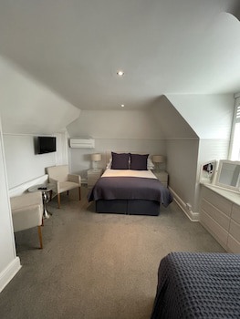 Grosvenor Lodge Guest House