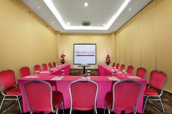 Favehotel Hyper Square