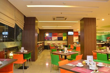 Favehotel Hyper Square