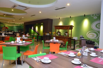 Favehotel Hyper Square