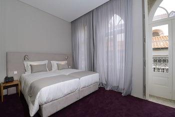 Emaj Boutique Hotel