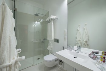 Emaj Boutique Hotel
