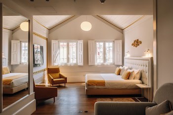 Emaj Boutique Hotel