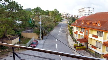 Gardenville Hotel