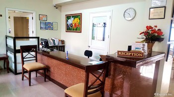 Gardenville Hotel