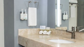 Holiday Inn Express Culiacan, An Ihg Hotel