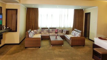 Elilly International Hotel