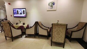 Elilly International Hotel