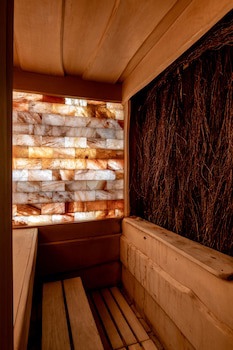 Aries Hotel & Spa
