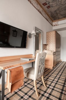 Aries Hotel & Spa