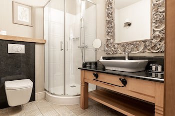 Aries Hotel & Spa