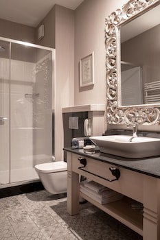 Aries Hotel & Spa