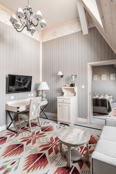 Aries Hotel & Spa