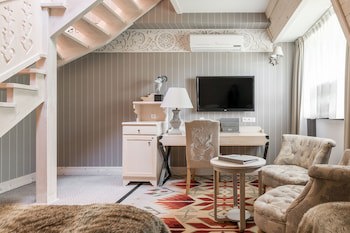 Aries Hotel & Spa