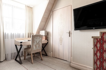 Aries Hotel & Spa