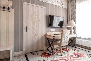 Aries Hotel & Spa
