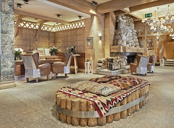 Aries Hotel & Spa