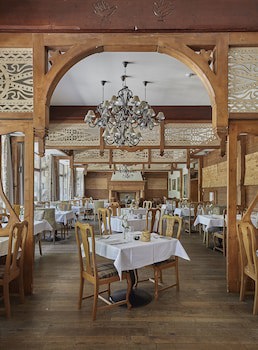 Aries Hotel & Spa