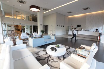 Delmond Hotel