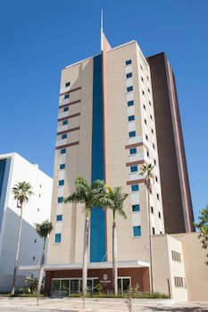 Delmond Hotel
