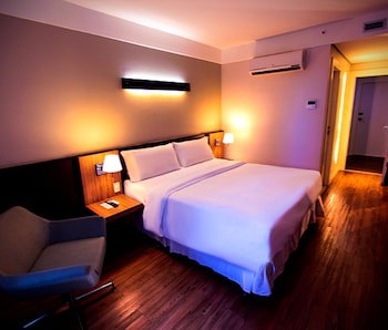 Delmond Hotel