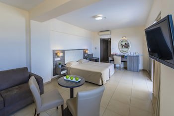 Tofinis Hotel galeri fotoğrafı