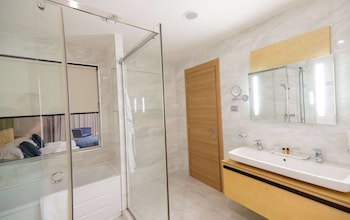 Best Western Premier Ark Hotel