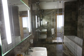 Best Western Premier Ark Hotel