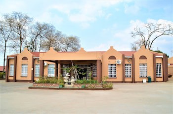 Riverside Hotel And Conference Centre