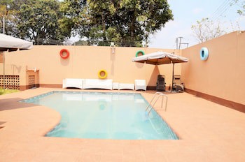 Riverside Hotel And Conference Centre