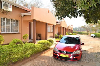 Riverside Hotel And Conference Centre